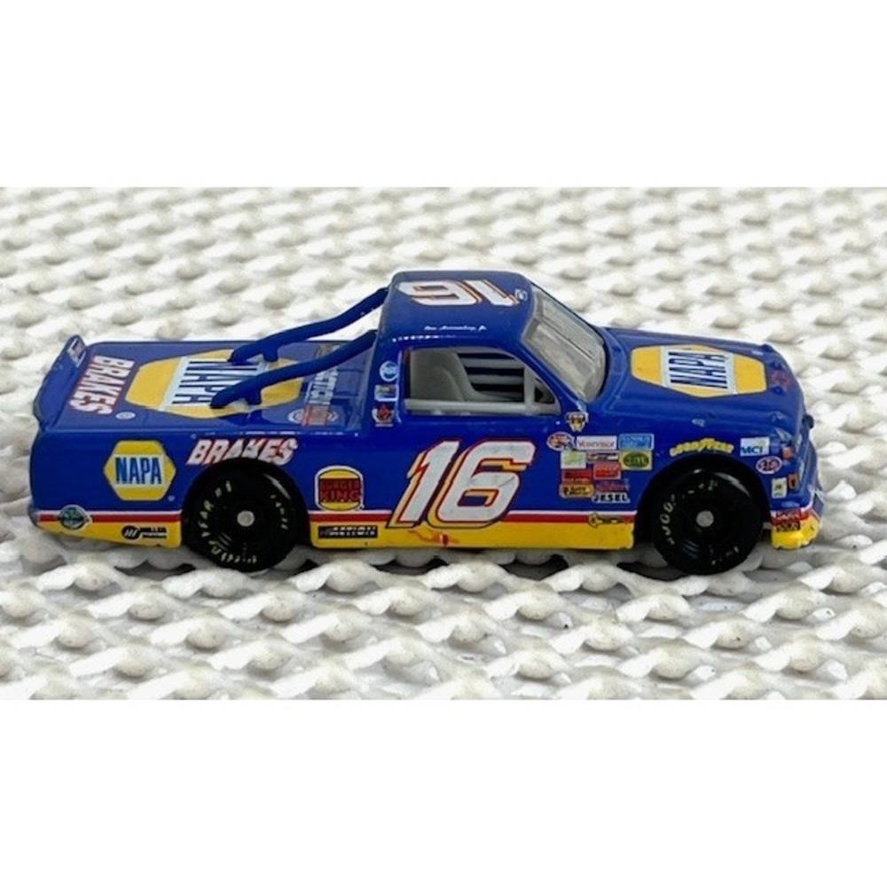 1999 hasbro, Inc. NAPA Race Truck #16 Ron Hornaday Jr